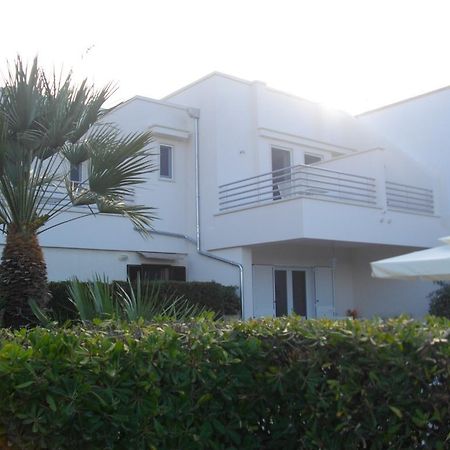 B&B Villa Cinzia Torre Santa Sabina Exteriör bild