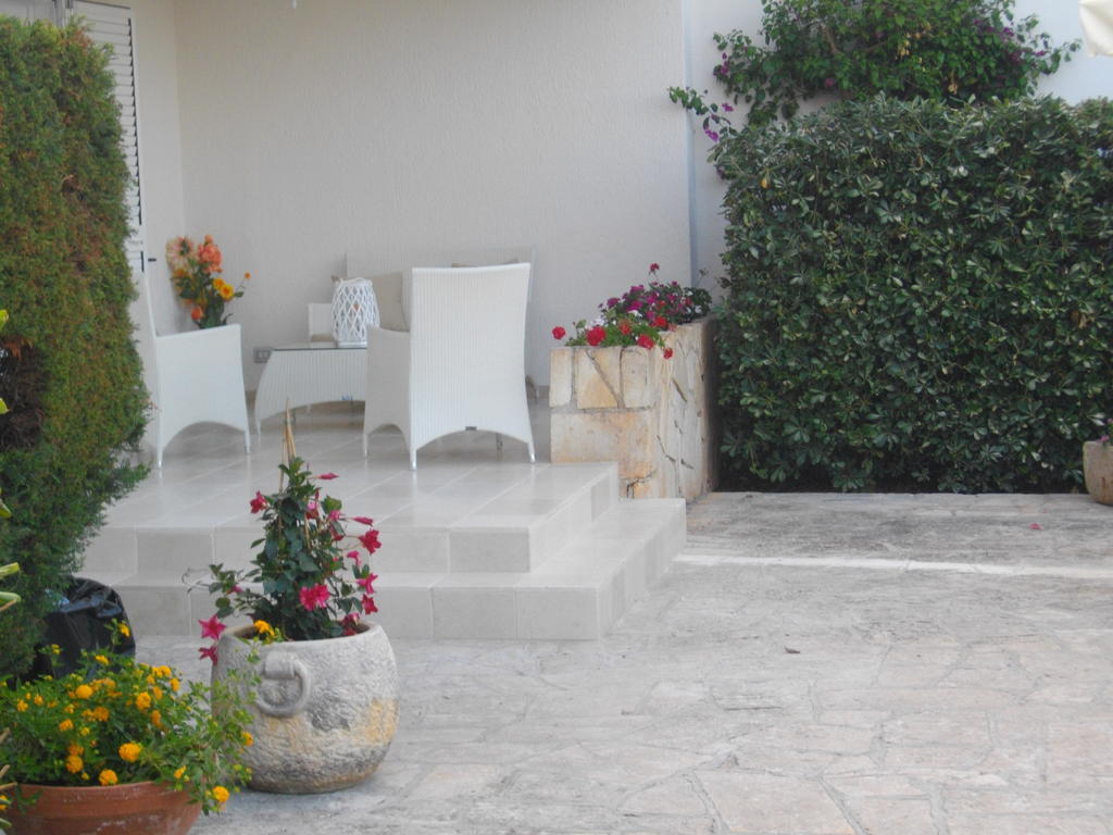 B&B Villa Cinzia Torre Santa Sabina Exteriör bild