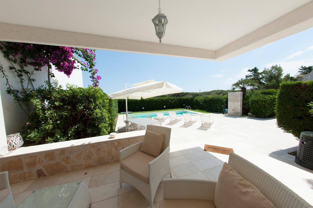B&B Villa Cinzia Torre Santa Sabina Exteriör bild